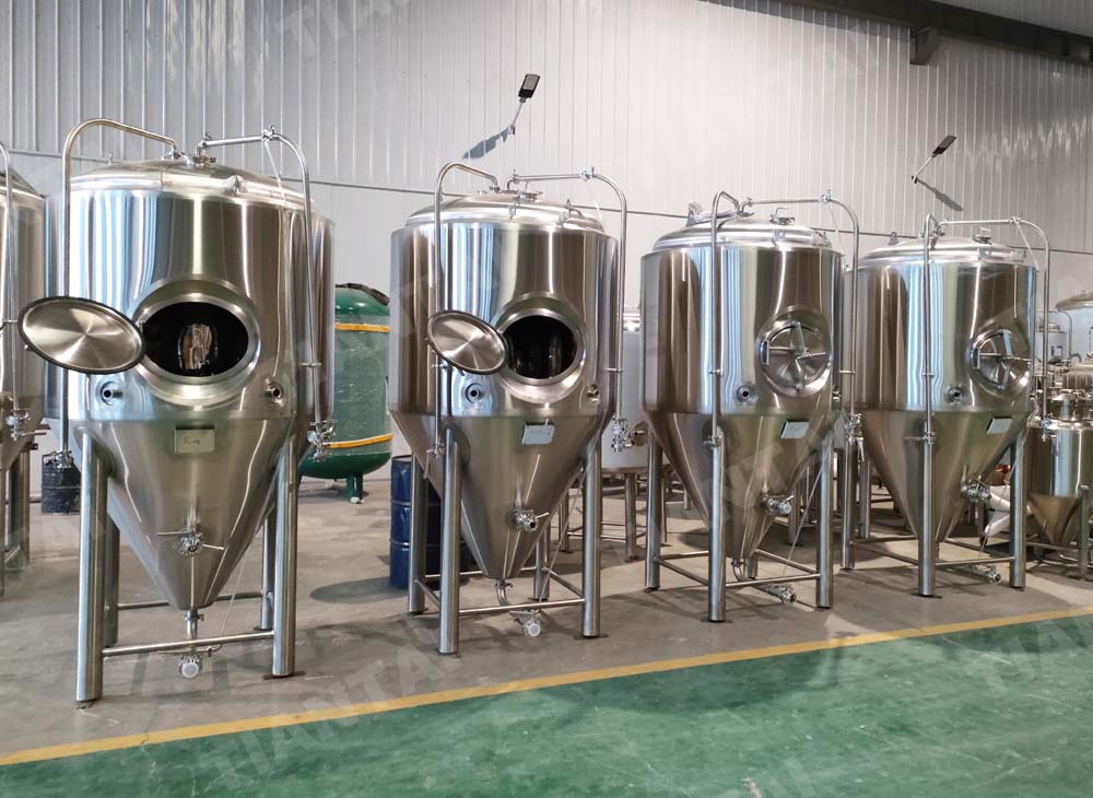 Conical Fermenters，secondary fermentation tank, cylindrical fermentation vessels, homebrewing, the best brewing equipment, brewery equipment, Stainless fermentors, Craft A Brew